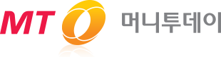 The logo for 'Money Today,' a media group consisting of the number 1 ranked and the first financial and securities specialized internet newspaper in South Korea as well as one of the 'Big 3' domestic economic print newspapers and Money Today Broadcasting (MTN), is a red italic all caps sans-serif 'MT' next to a 3D gold ring consisting of overlapping ovals. On the right is their name '머니투데이' (pronounced 'meo-ni-tu-de-i') written phonetically in Hangeul (Korean letters) in a gray sans-serif font.